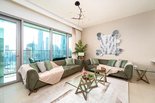 3 Bedrooms Apartment in Downtown Views II Tower 1