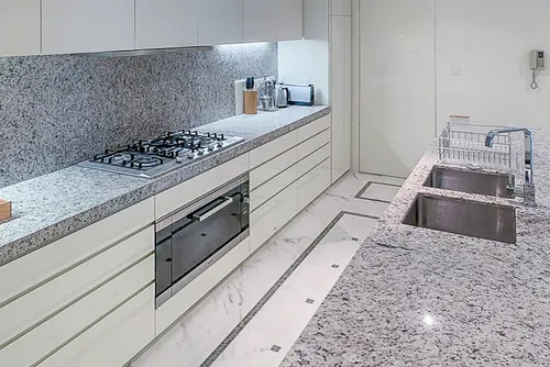 3 Bedrooms Apartment in Palazzo Versace