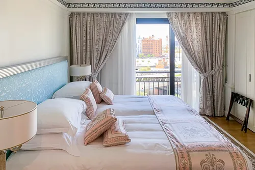 3 Bedrooms Apartment in Palazzo Versace