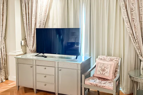 3 Bedrooms Apartment in Palazzo Versace