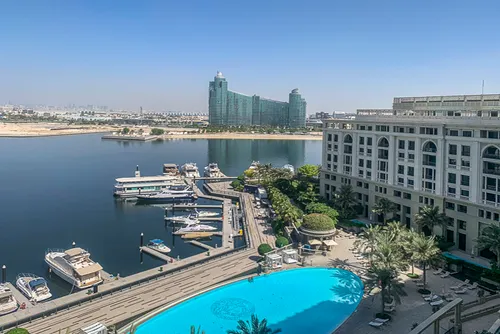 One Bedroom Penthouse Pool & Canal Views