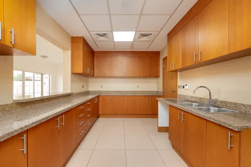 4 Bedrooms Villa in Nad Al Sheba Villas