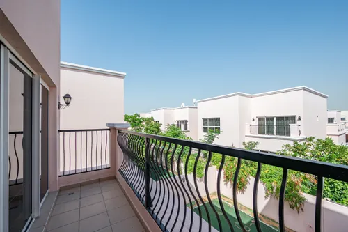 4 Bedrooms Villa in Nad Al Sheba Villas