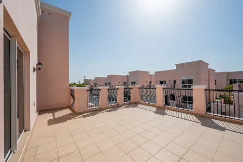 4 Bedrooms Villa in Nad Al Sheba Villas