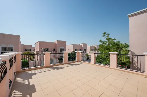 4 Bedrooms Villa in Nad Al Sheba Villas