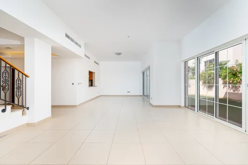 4 Bedrooms Villa in Nad Al Sheba Villas