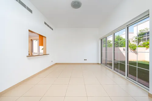 4 Bedrooms Villa in Nad Al Sheba Villas