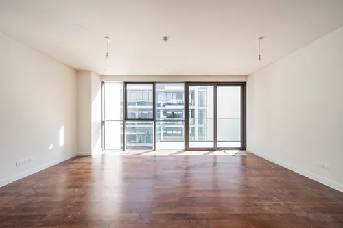 2 Bedrooms Apartment in Building 13B
