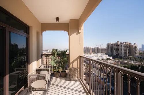 2 Bedrooms Apartment in Lamtara 1