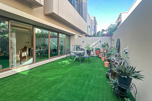 4 Bedrooms Villa in Grand Views