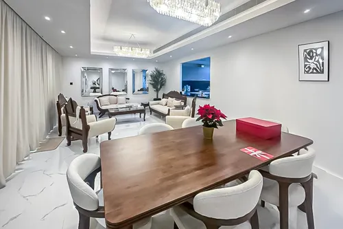 4 Bedrooms Villa in Grand Views