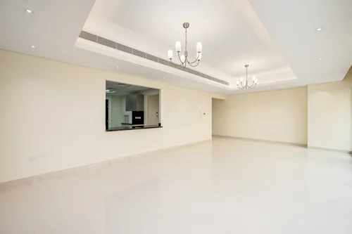 4 Bedrooms Townhouse in Grand Views