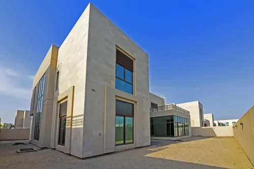 5 Bedrooms Villa in Millennium Estates