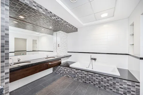 2 Bedrooms Apartment in Sunset Residence