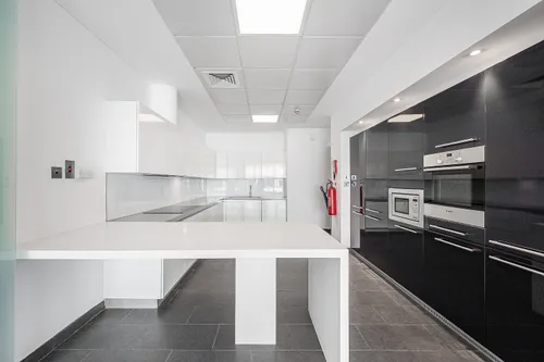 2 Bedrooms Apartment in Sunset Residence