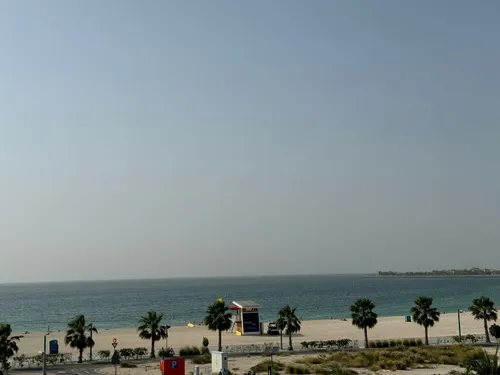 2 Bedrooms Apartment in Sunset Residence
