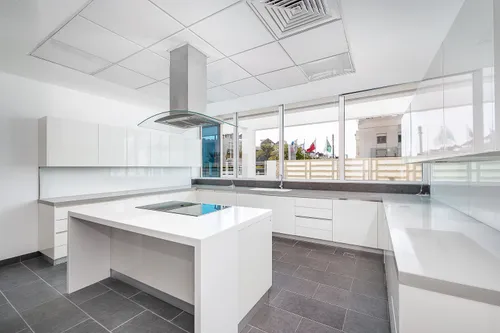 3 Bedrooms Apartment in Sunset Residence