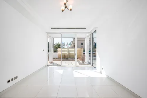 3 Bedrooms Apartment in Sunset Residence