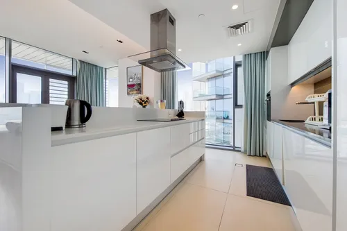 3 Bedrooms Apartment in Apartment Building 7