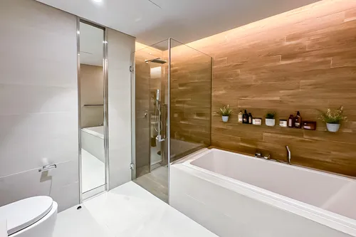 2 Bedrooms Apartment in Apartment Building 2