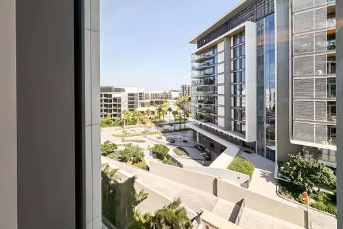 2 Bedrooms Apartment in Apartment Building 2