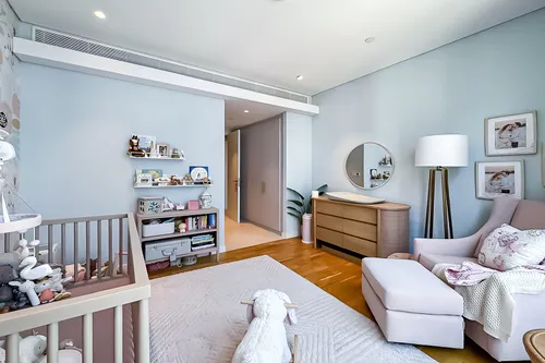 2 Bedrooms Apartment in Apartment Building 2