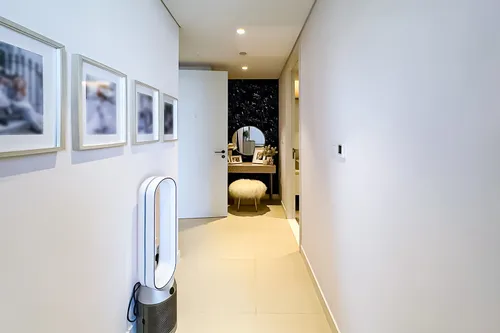 2 Bedrooms Apartment in Apartment Building 2