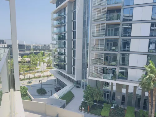 2 Bedrooms Apartment in Apartment Building 2