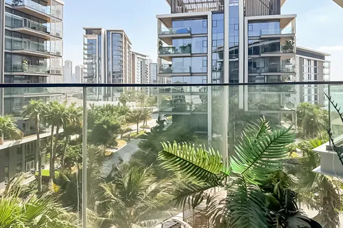 2 Bedrooms Apartment in Apartment Building 2