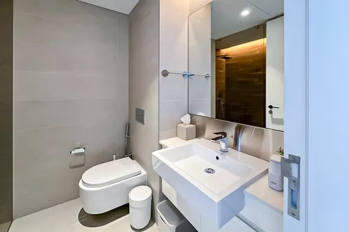 2 Bedrooms Apartment in Apartment Building 2