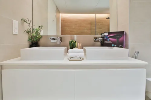 3 Bedrooms Apartment in Apartment Building 6