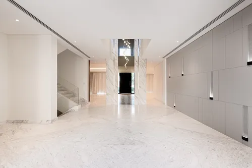 5 Bedrooms Villa in Sanctuary Falls