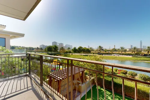 5 Bedrooms Villa in Sanctuary Falls