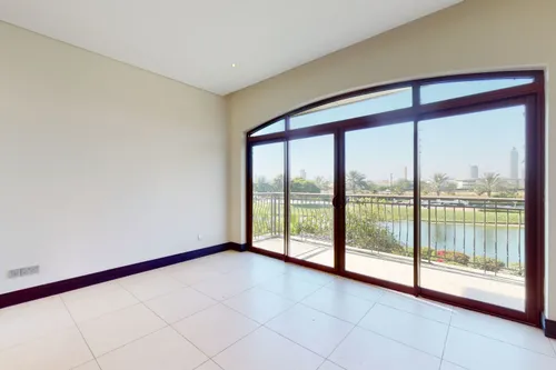 5 Bedrooms Villa in Sanctuary Falls