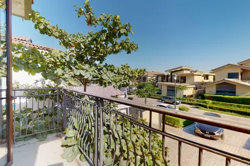 5 Bedrooms Villa in Sanctuary Falls