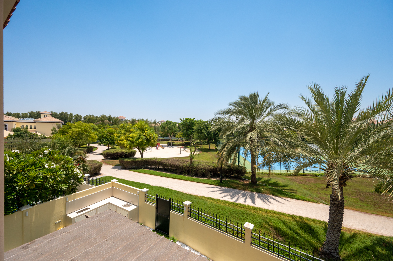 5 Bedrooms Villa in The Aldea