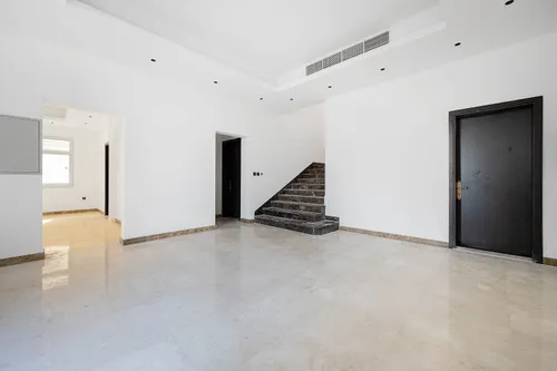 5 Bedrooms Villa in Al Khawaneej 1