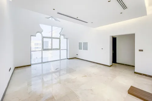 5 Bedrooms Villa in Al Khawaneej 1
