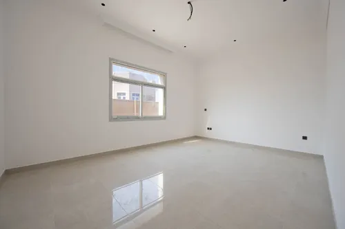 5 Bedrooms Villa in Al Khawaneej 1