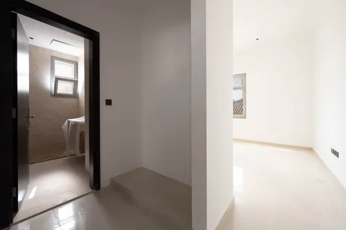 5 Bedrooms Villa in Al Khawaneej 1