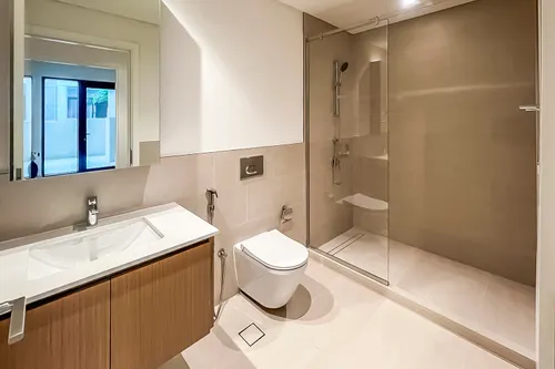 2 Bedrooms Apartment in Grove at Creek Beach Building 2