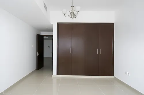 1 Bedroom Apartment in Ontario Tower