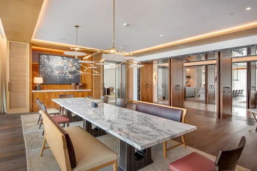 4 Bedrooms Apartment in Dorchester Collection Dubai