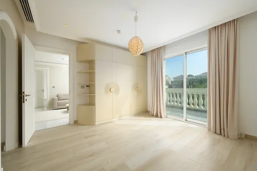5 Bedrooms Villa in Wildflower