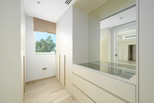 5 Bedrooms Villa in Wildflower