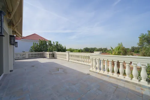 5 Bedrooms Villa in Wildflower