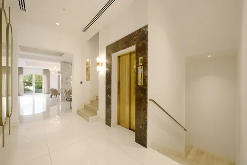 5 Bedrooms Villa in Wildflower