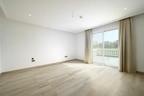 5 Bedrooms Villa in Wildflower