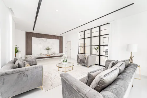 4 Bedrooms Villa in Jumeirah 3 Villas