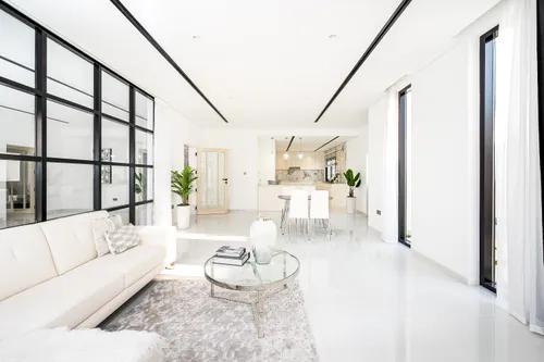 4 Bedrooms Villa in Jumeirah 3 Villas